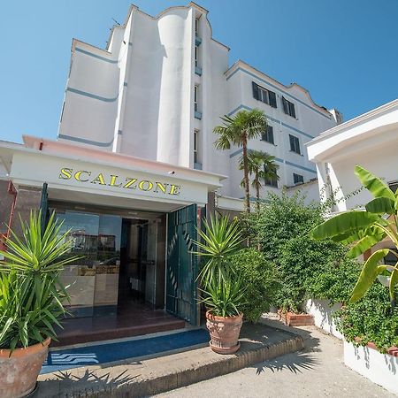 Albergo Scalzone Castel Volturno Eksteriør bilde